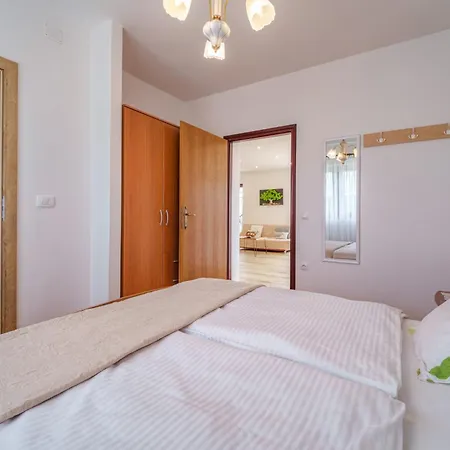 Cvelic Milovcic Appartement Malinska