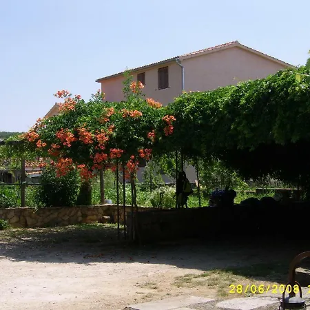 Cvelic Milovcic Apartment Malinska